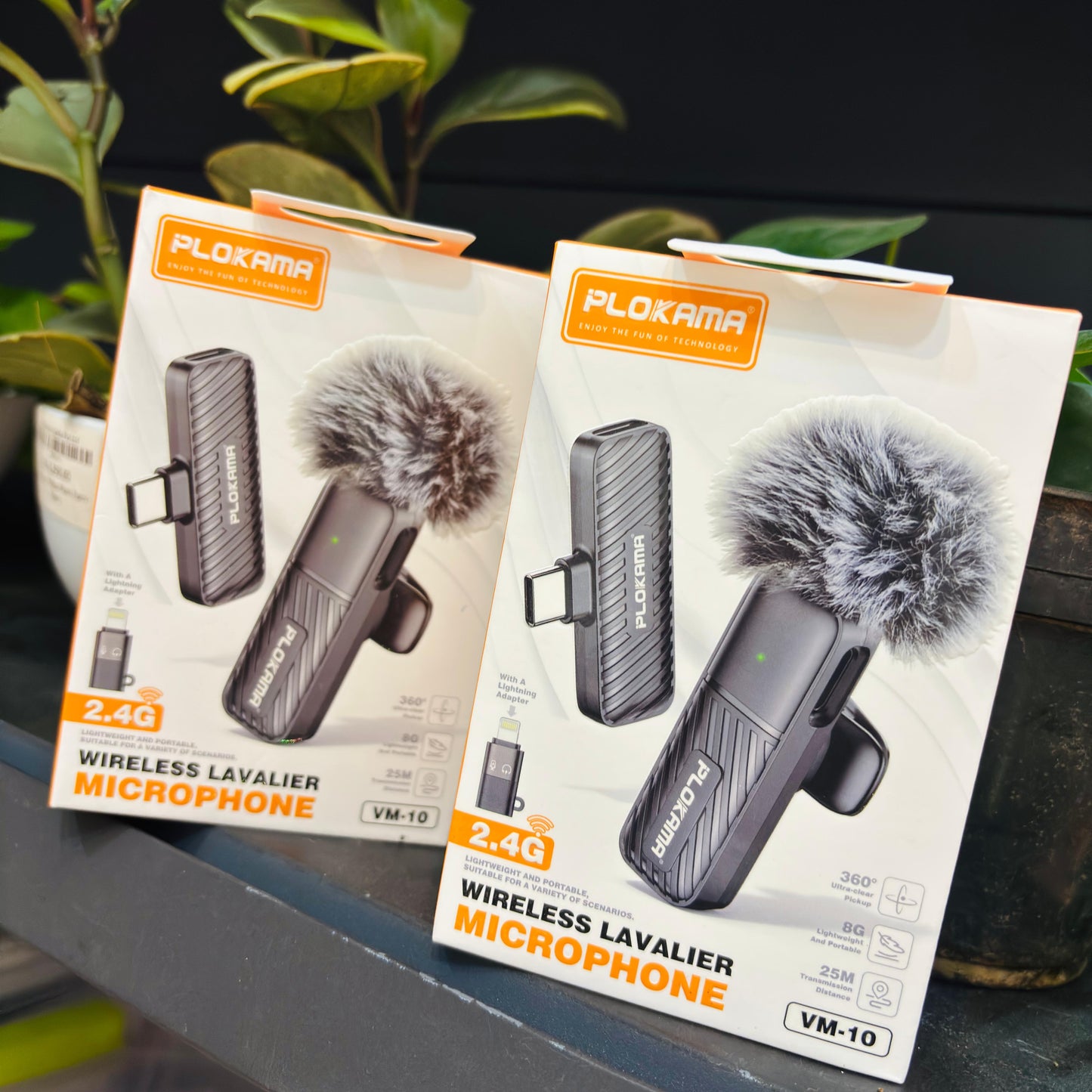 Plokama Type C & Lightning VM-10 2.4G Wireless Lavalier Microphone for Mobile & Camera for Vlogging, Interviews & YouTube Mic